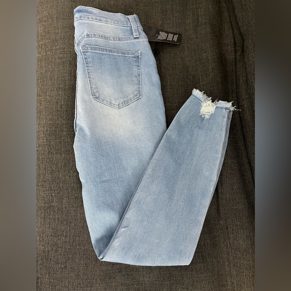 Fashion Nova Distressed Ankle Jeans - Picture 7 of 13